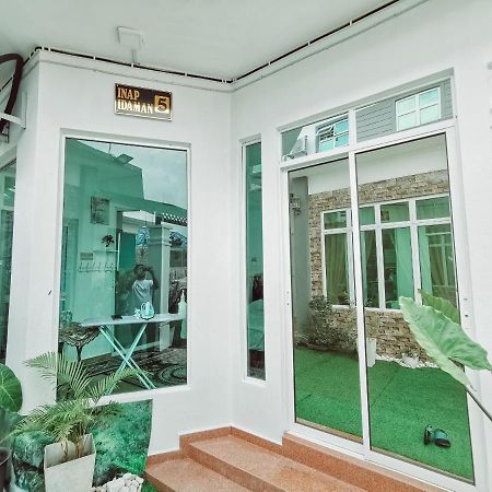 Inap Idaman 5 With 2 Queen Bed In Kubang Kerian Kota Bharu Exterior photo